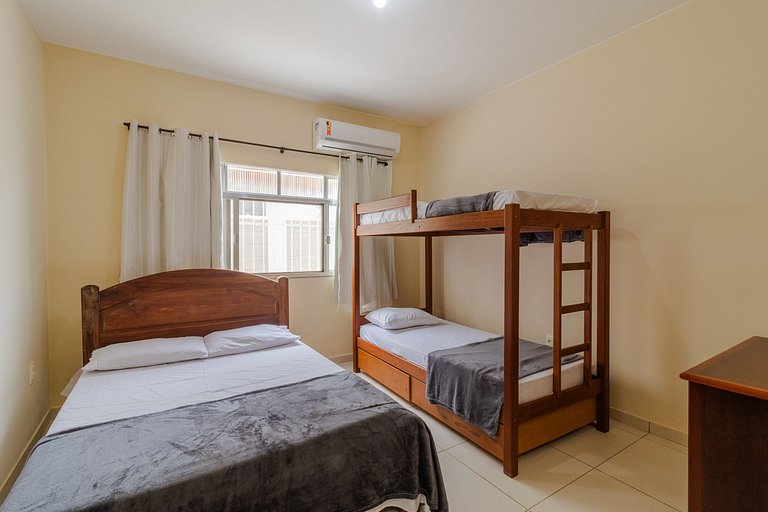 House with Pool and Barbecue at Praia Seca