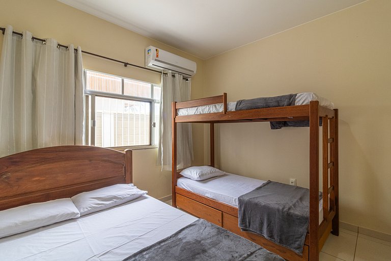 House with Pool and Barbecue at Praia Seca