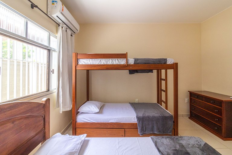 House with Pool and Barbecue at Praia Seca