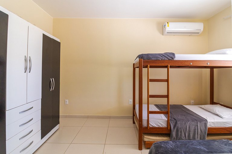 House with Pool and Barbecue at Praia Seca