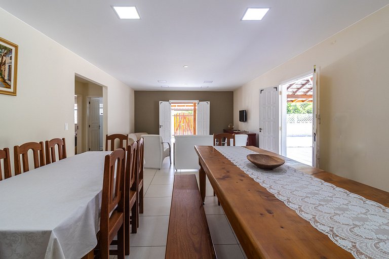 House with Pool and Barbecue at Praia Seca