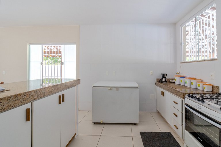 House with Pool and Barbecue at Praia Seca