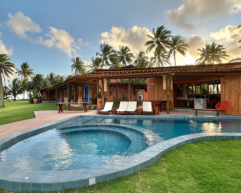 Vila Xié: Exclusive Beachfront Comfort in the Ecological Res