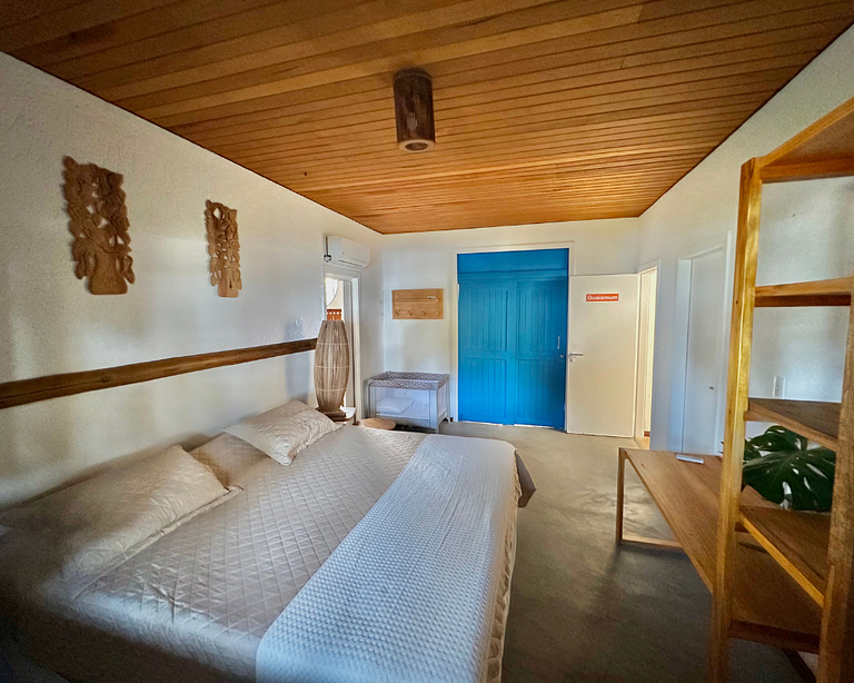 Vila Xié: Exclusive Beachfront Comfort in the Ecological Res