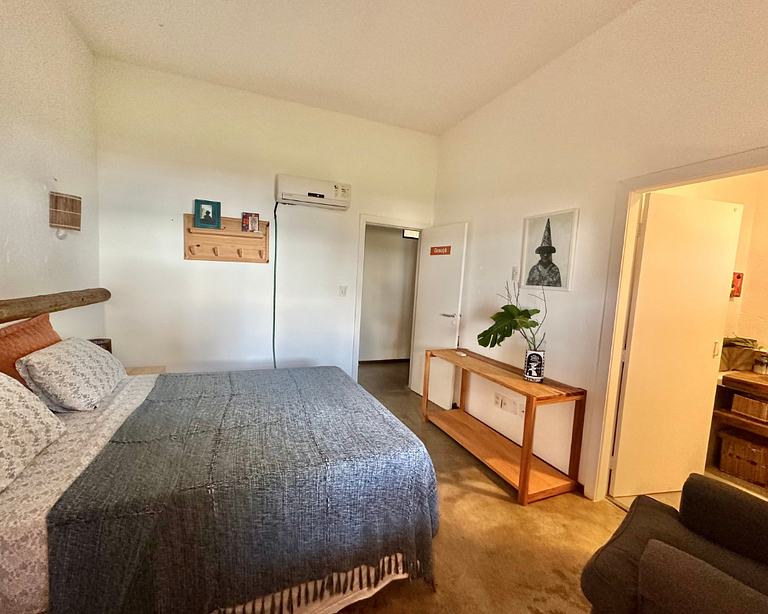 Vila Xié: Exclusive Beachfront Comfort in the Ecological Res
