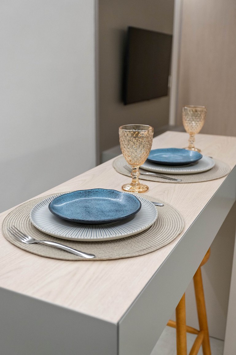 Cozy Apartment | Pool, Sauna & 350m from the Metro