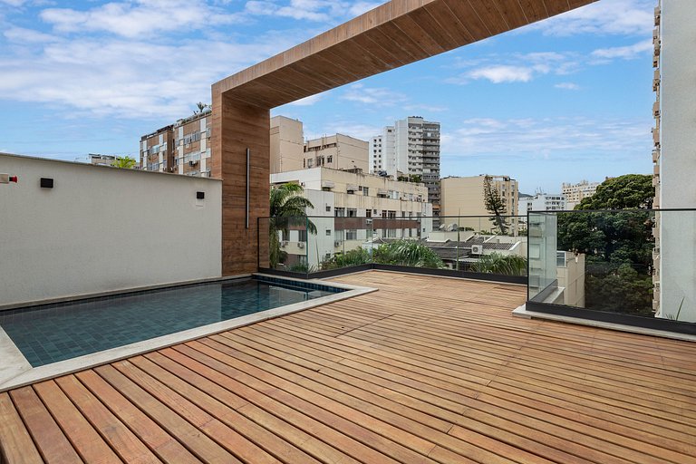 Cozy Apartment | Pool, Sauna & 350m from the Metro
