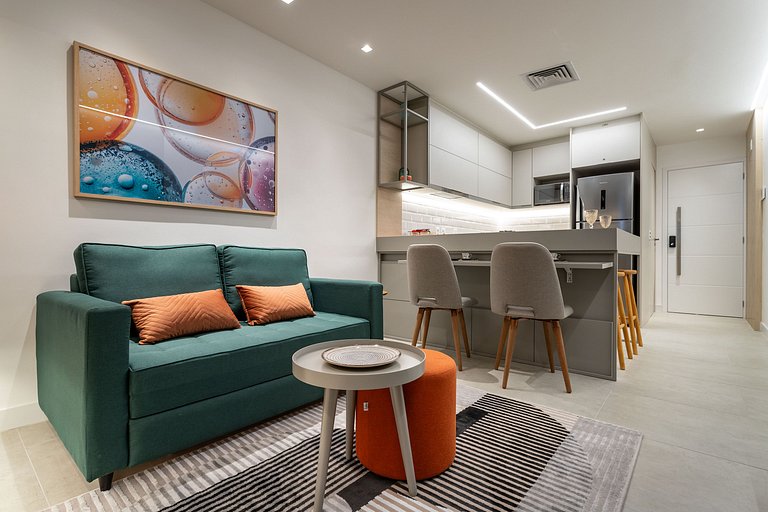 Cozy Apartment | Pool, Sauna & 350m from the Metro