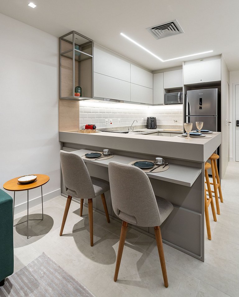 Cozy Apartment | Pool, Sauna & 350m from the Metro