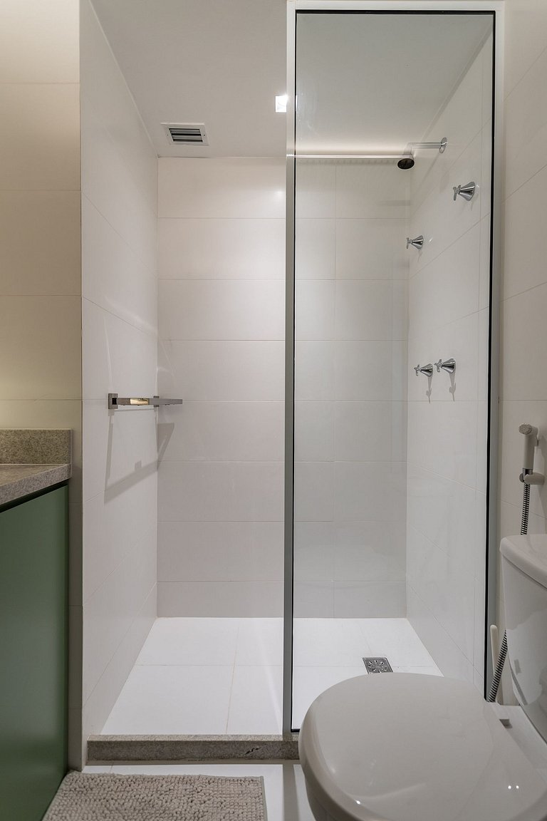 Cozy Apartment | Pool, Sauna & 350m from the Metro