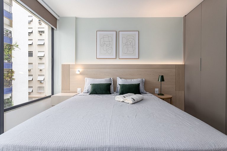 Cozy Apartment | Pool, Sauna & 350m from the Metro