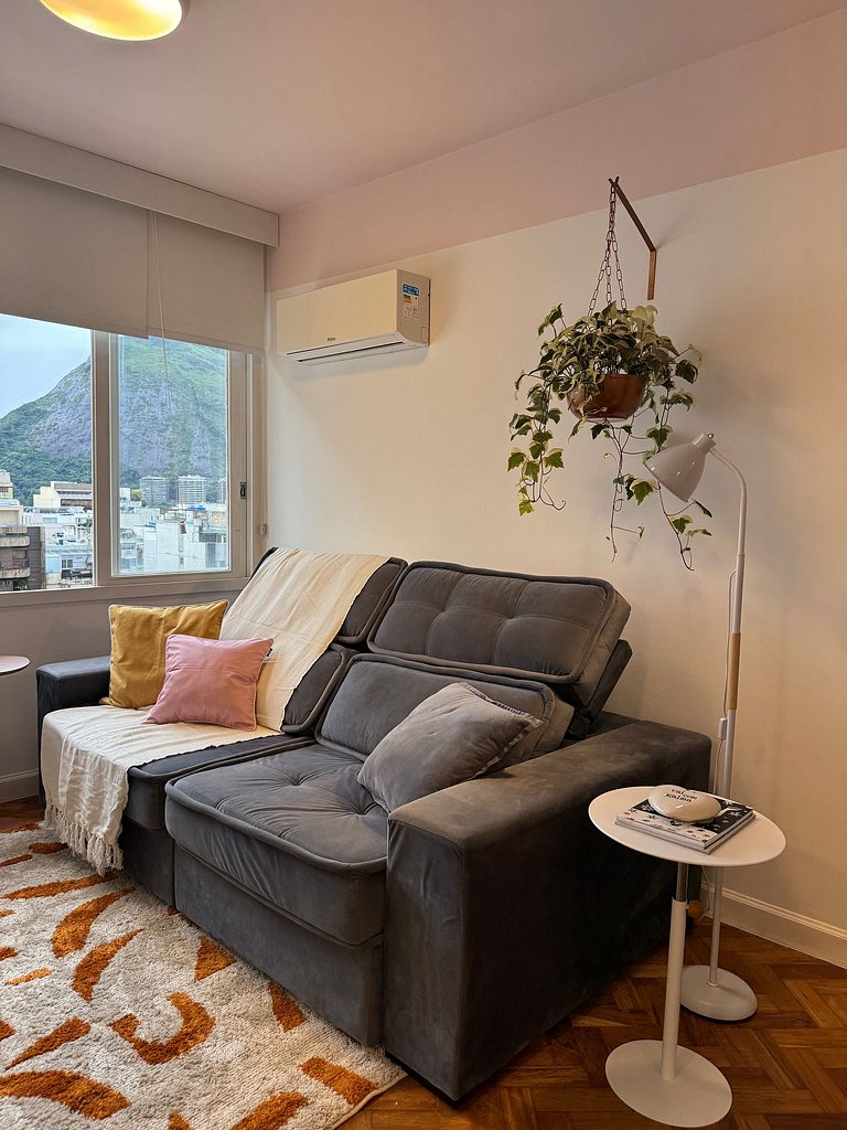 Espaçoso apt 2 quartos a Passos da Praia de Ipanema