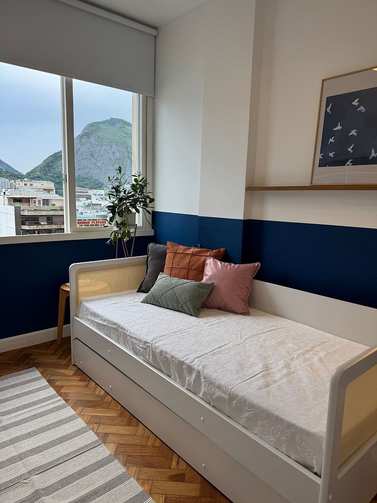 Espaçoso apt 2 quartos a Passos da Praia de Ipanema