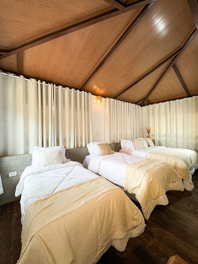 Casa pé-na-areia c/ piscina e serviço incluído Japaratinga