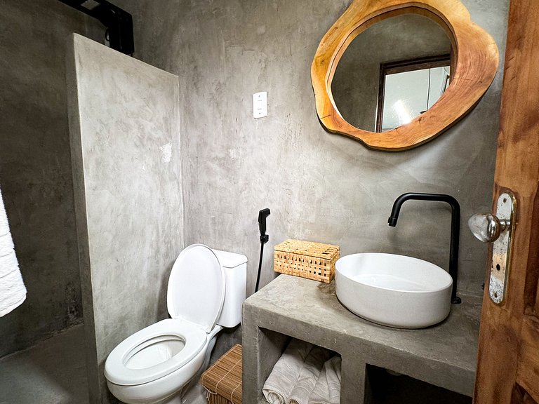 Casa pé-na-areia c/ piscina e serviço incluído Japaratinga