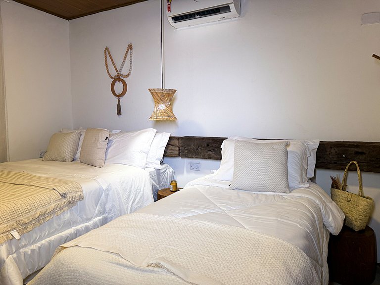 Casa pé-na-areia c/ piscina e serviço incluído Japaratinga