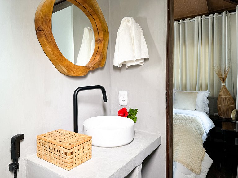 Casa pé-na-areia c/ piscina e serviço incluído Japaratinga