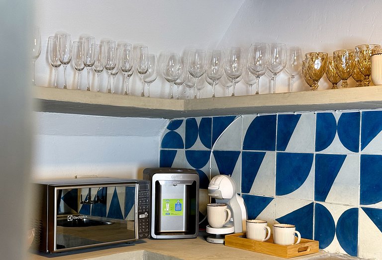 Beachfront House with Pool and Barbecue in Japaratinga