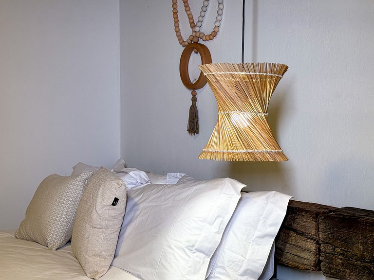 Beachfront House with Pool and Barbecue in Japaratinga