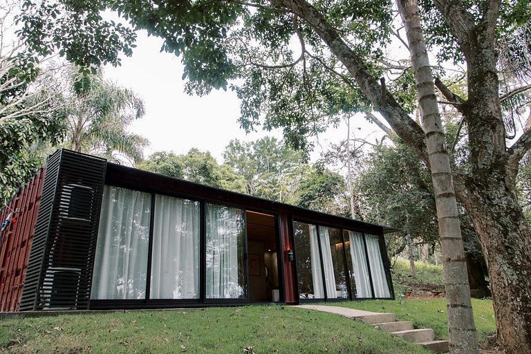 Igaratá: refúgio em meio a natureza com piscina