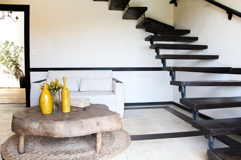 Igaratá Retreat Surrounded by Nature with Pool