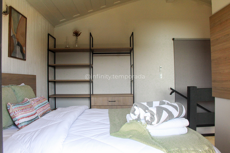 Igaratá Retreat Surrounded by Nature with Pool