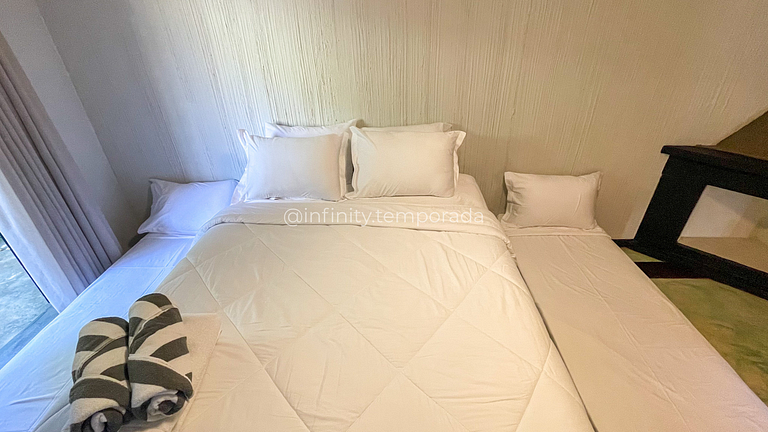 Igaratá Retreat Surrounded by Nature with Pool