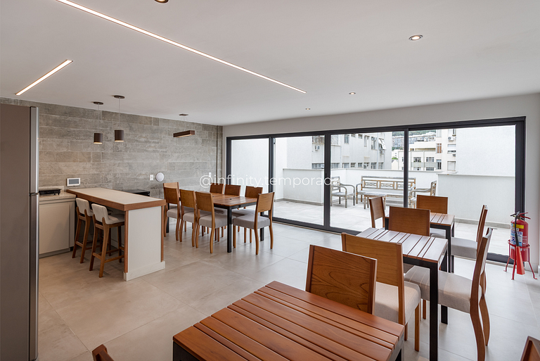 Cozy Apartment | Pool, Sauna & 350m from the Metro