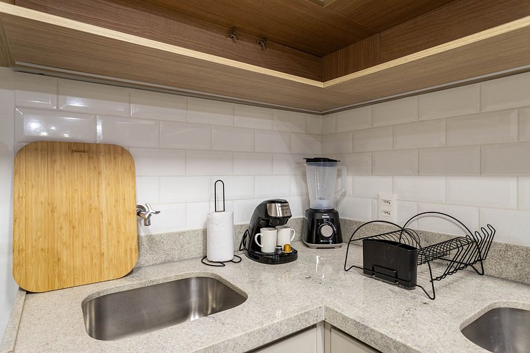 Apê with pool and gym: Metro 350m