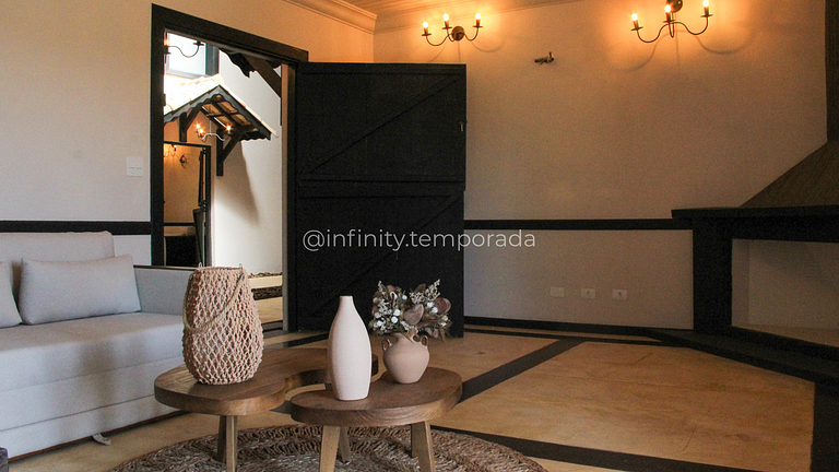 Igaratá Retreat Surrounded by Nature with Pool