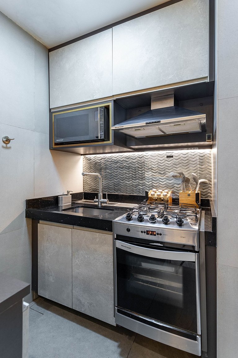 Fully equipped apartment in a prime Lapa location.