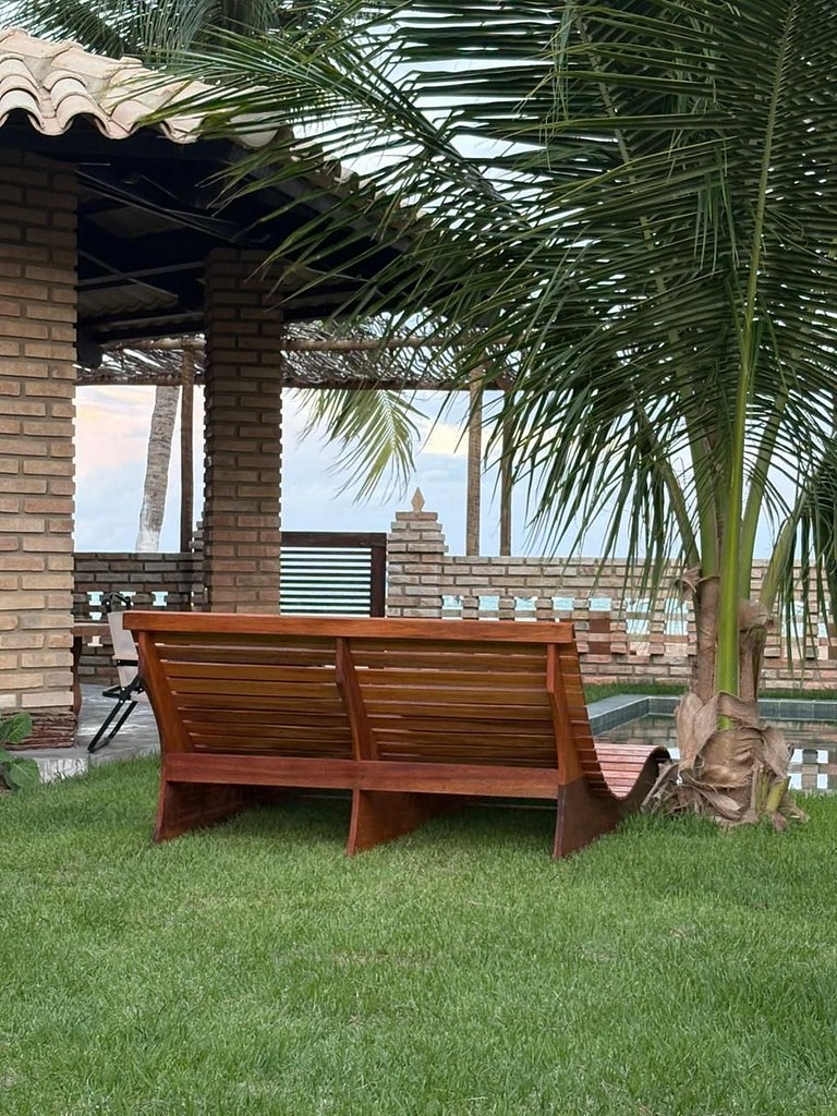 Casa pé-na-areia c/ piscina e churrasqueira em Japaratinga