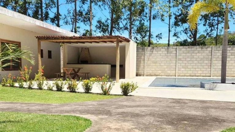 Casa com 4 suítes e piscina privativa em Milagres
