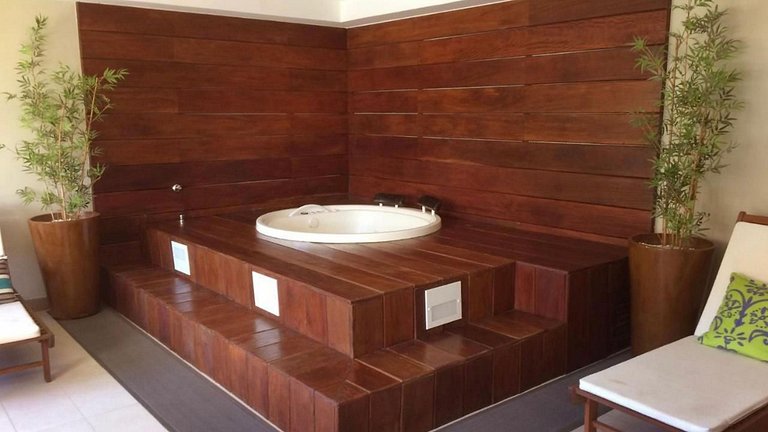 Exclusive Penthouse with Private Jacuzzi in the Heart of Ita