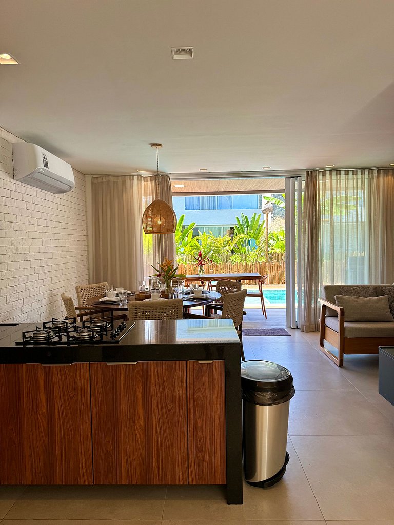 House with pool and barbecue in Milagres