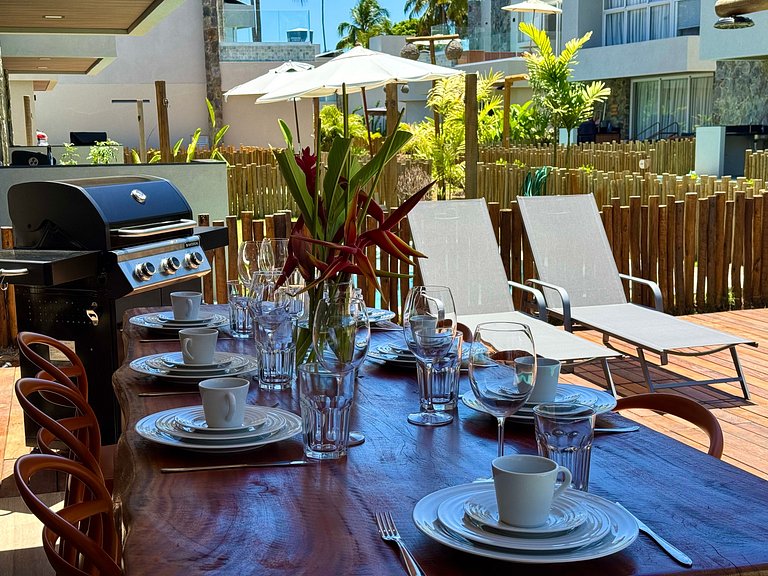 Casa de luxo no condomínio pé na areia na Praia Marceneiro