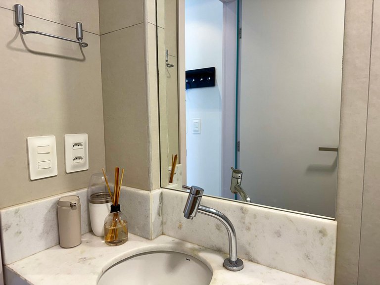 Casa de luxo no condomínio pé na areia na Praia Marceneiro