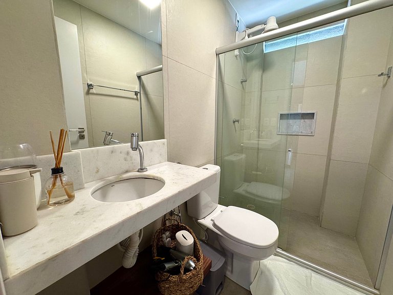 House with pool and barbecue in Milagres