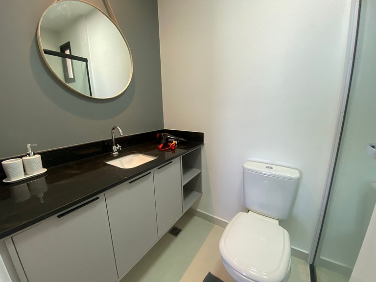 Fully equipped apt: A/C, pool & gym in Downtown