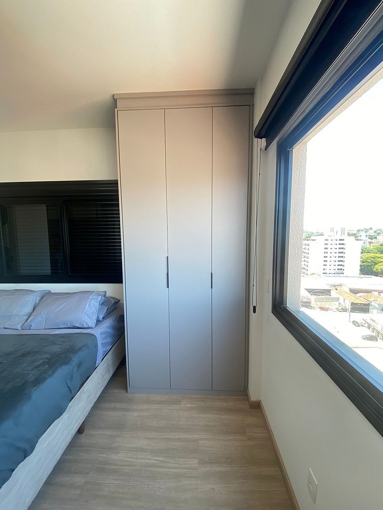 Fully equipped apt: A/C, pool & gym in Downtown