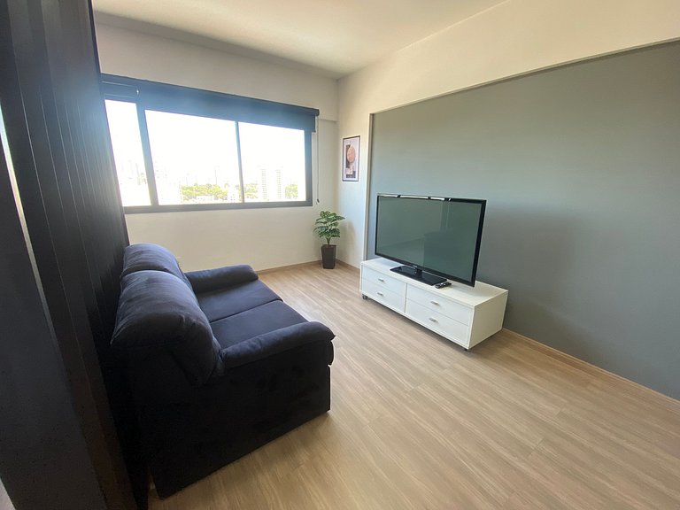 Fully equipped apt: A/C, pool & gym in Downtown