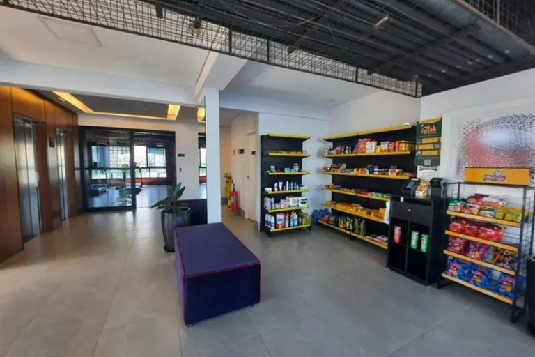 Apt completo: ar cond piscina e academia no Centro