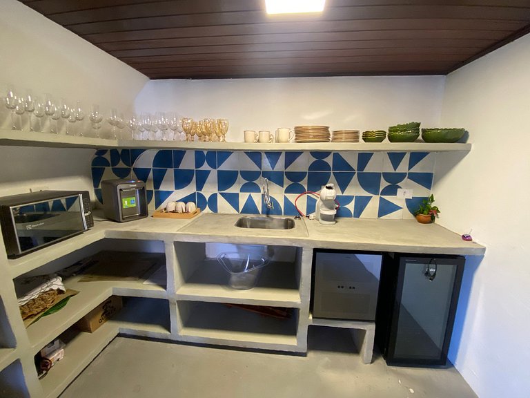 Beachfront House with Pool and Barbecue in Japaratinga