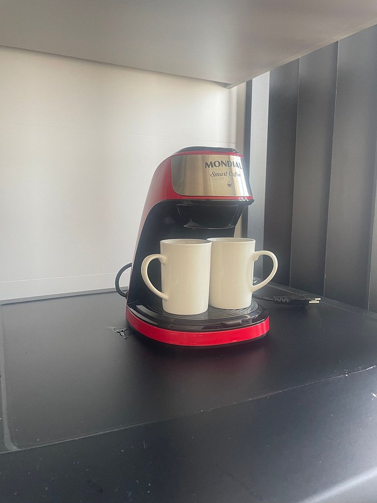 Apt completo: ar cond piscina e academia no Centro