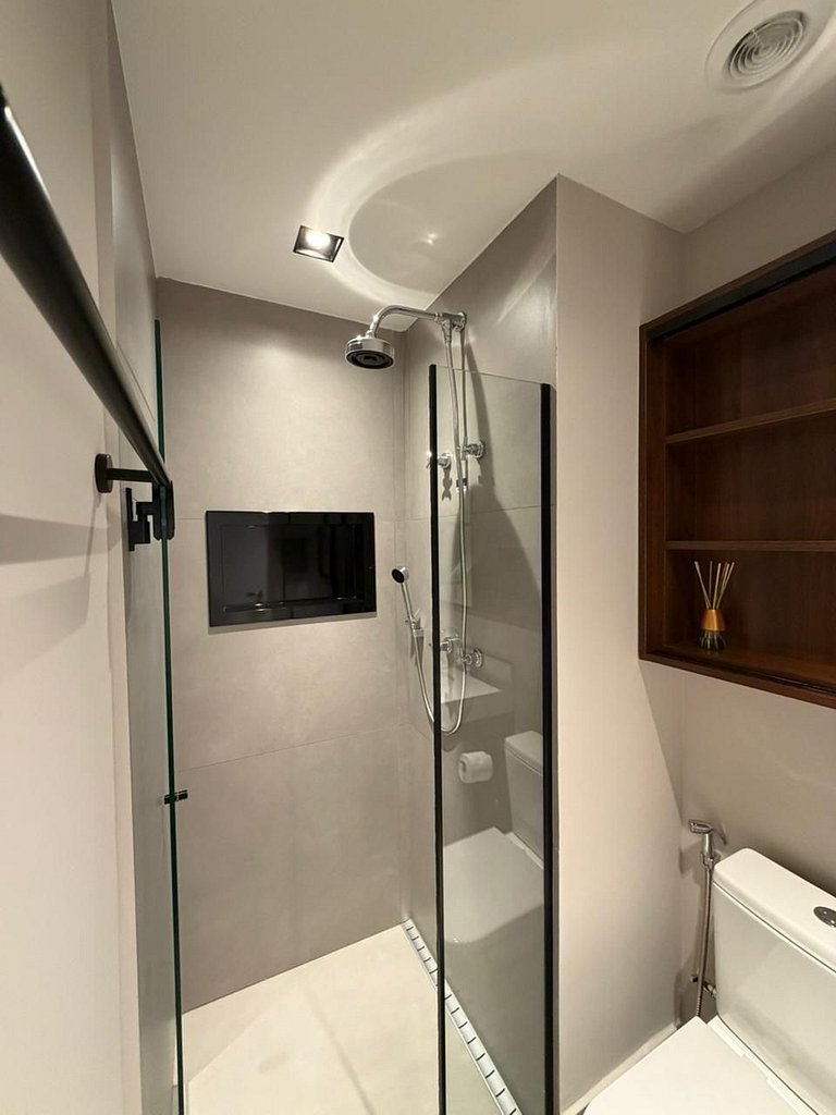 Ar condicionado, piscina, roupas de cama e muito mais