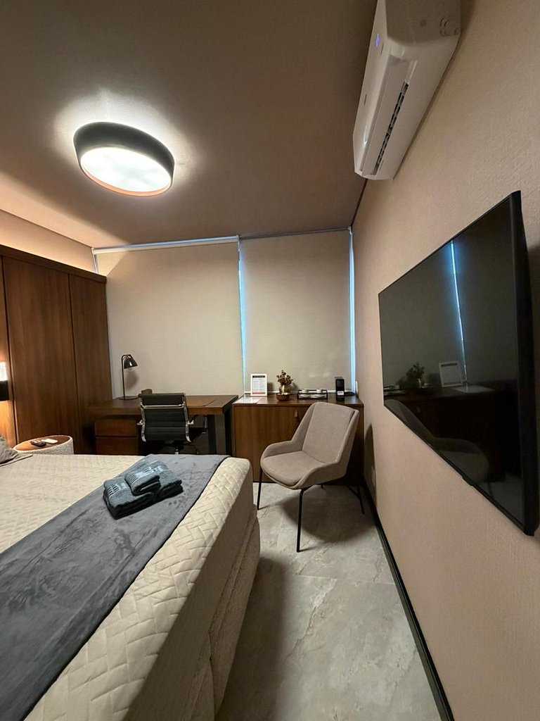 Ar condicionado, piscina, roupas de cama e muito mais