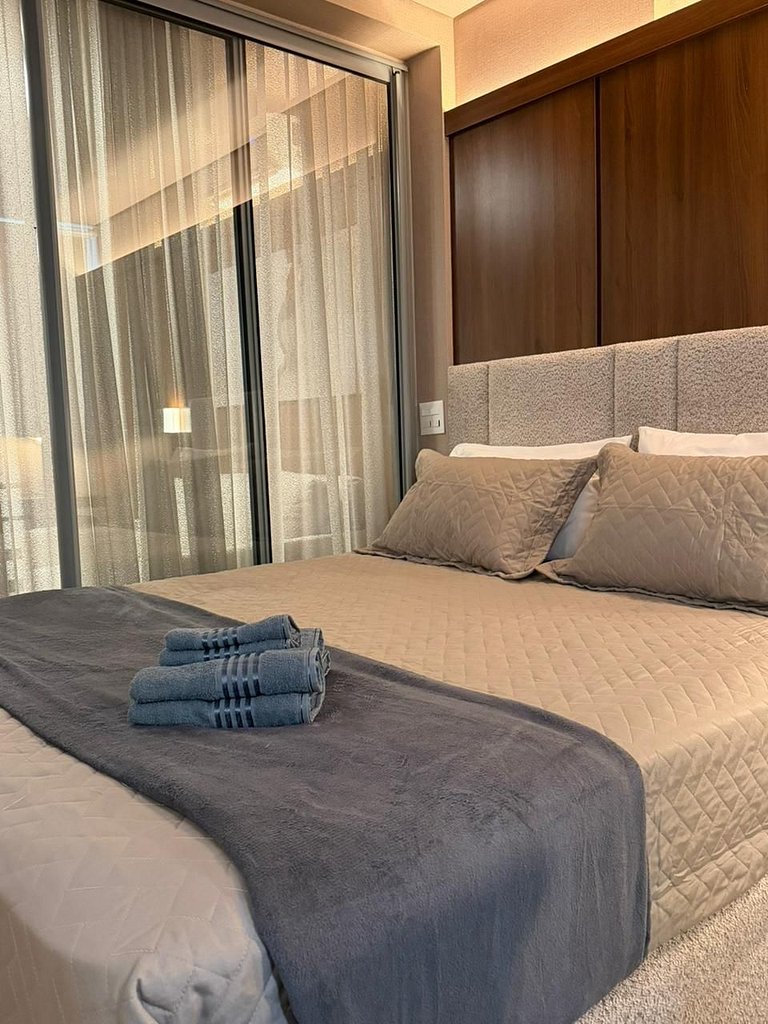 Air conditioning, pool, bed linens and towels