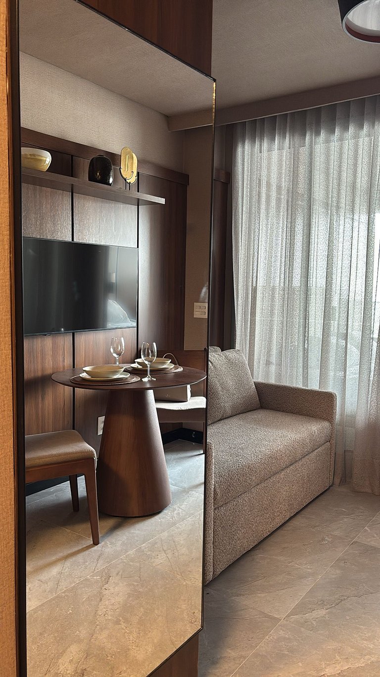 Air conditioning, pool, bed linens and towels