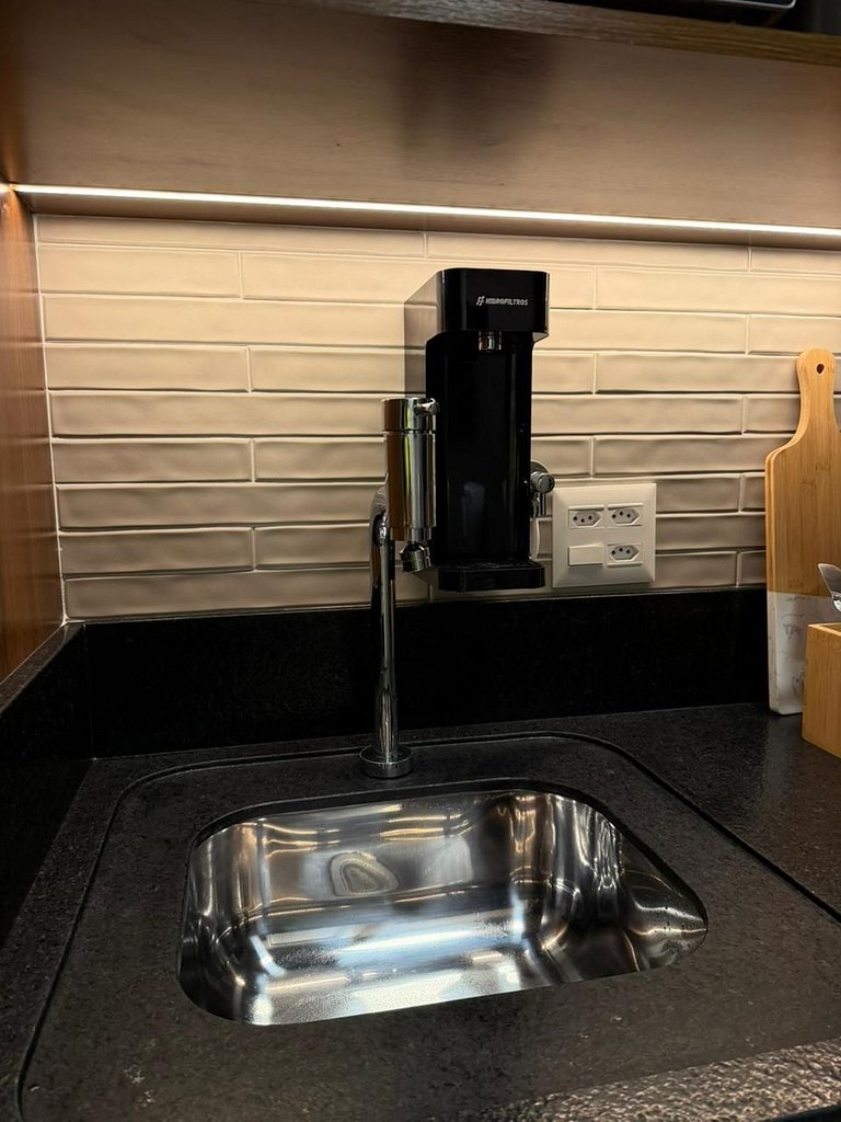 Ar condicionado, piscina, roupas de cama e muito mais