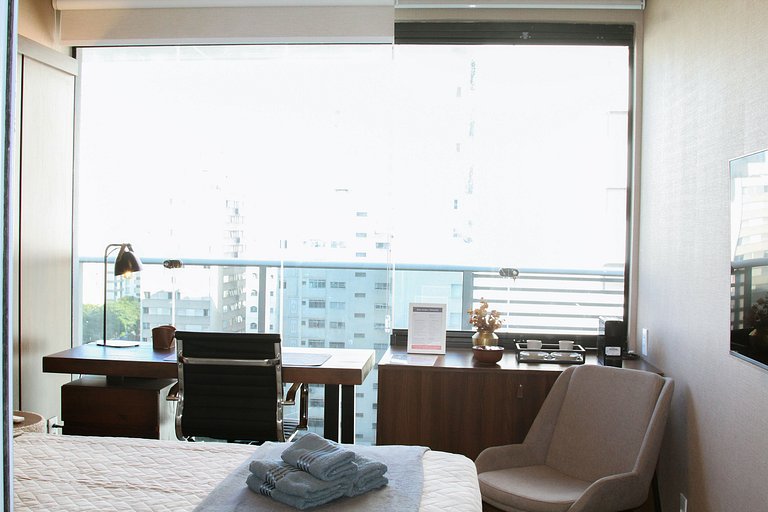 Air conditioning, pool, bed linens and towels